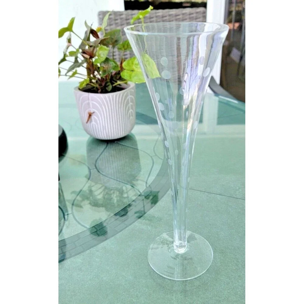 Set of 4 Polka Dot Etched Hollow Stemmed Champagne Flutes 9.75